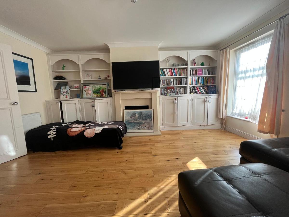 Rooms Close To Wimbledon Tennis Лондон Екстер'єр фото