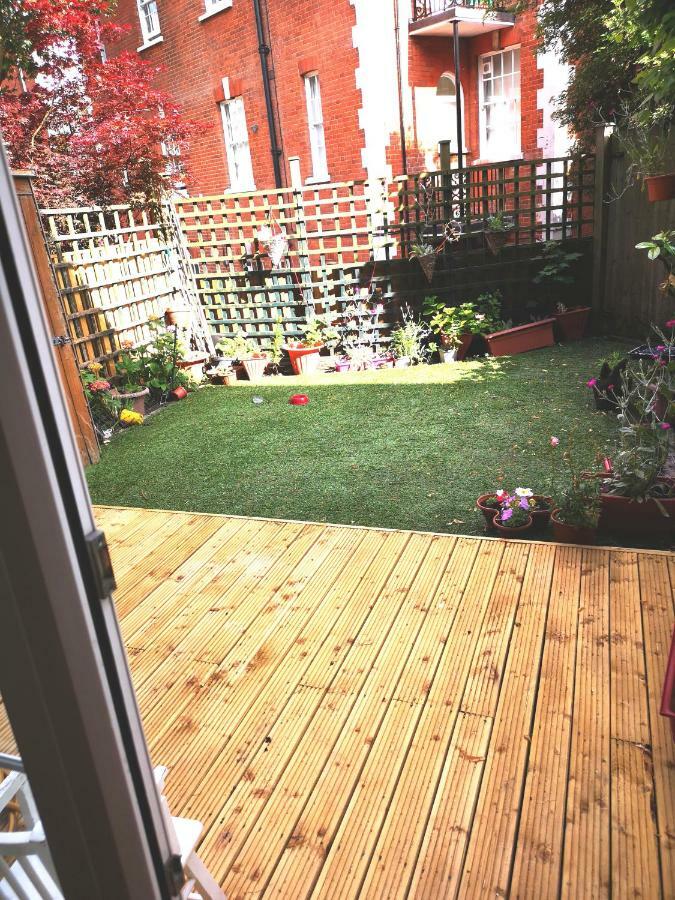 Rooms Close To Wimbledon Tennis Лондон Екстер'єр фото