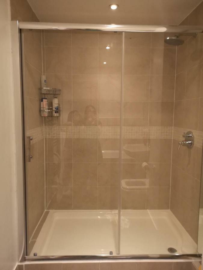 Rooms Close To Wimbledon Tennis Лондон Екстер'єр фото